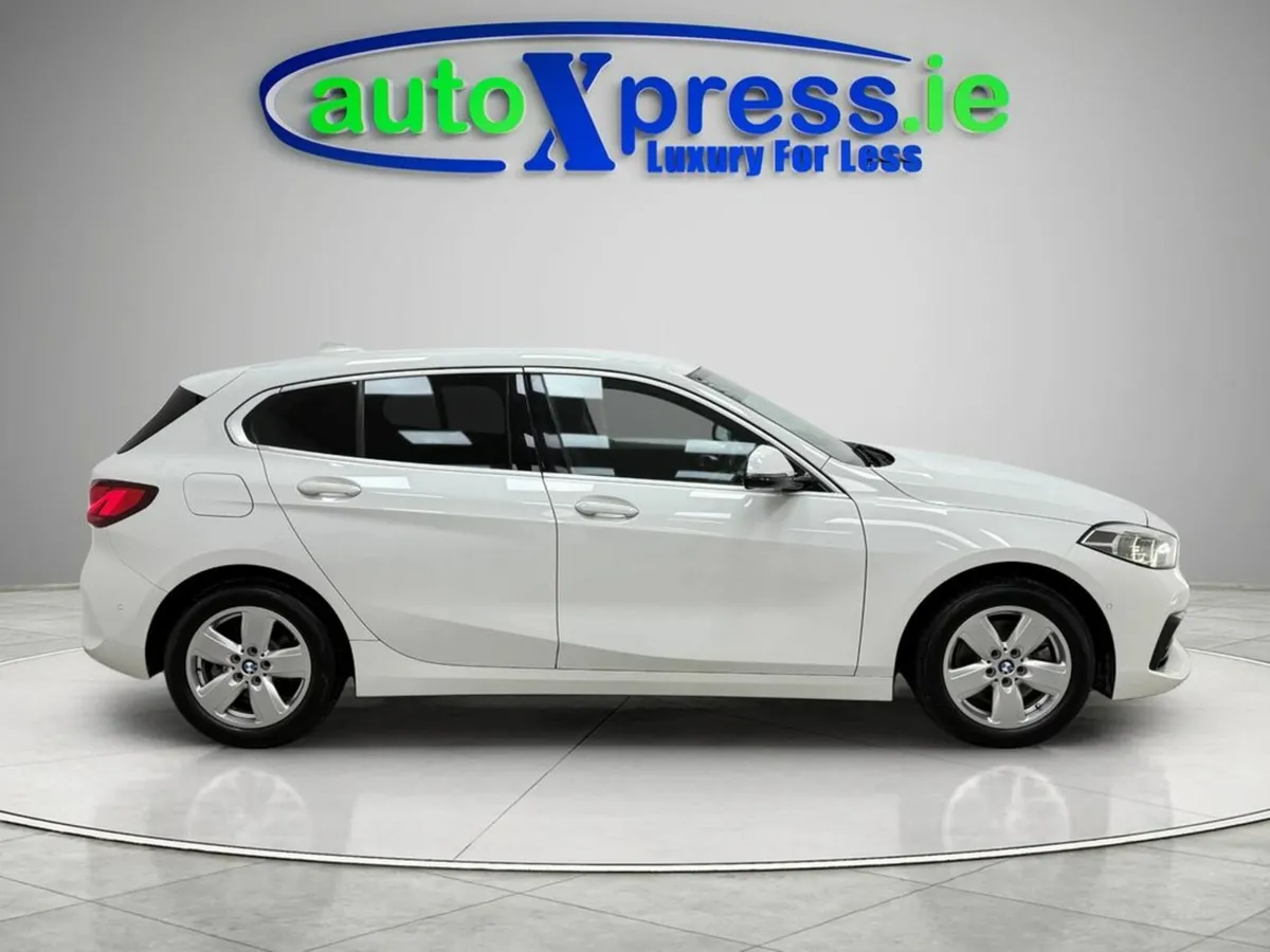 BMW 1-Series 2.0 D Automatic - Image 3