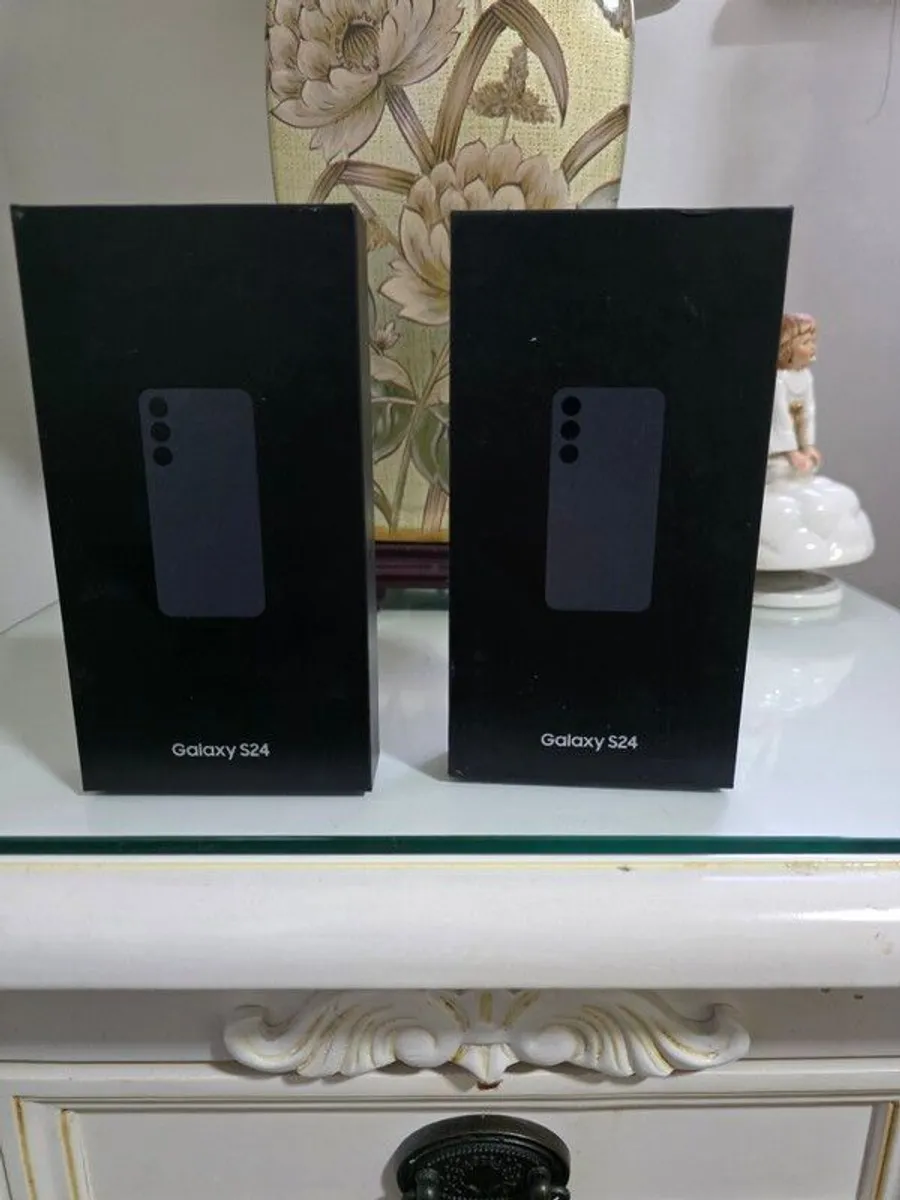 Samsung Galaxy S24 Onyx Black 128GB Sealed 2 Year Samsung Warranty upon Activation - Image 1