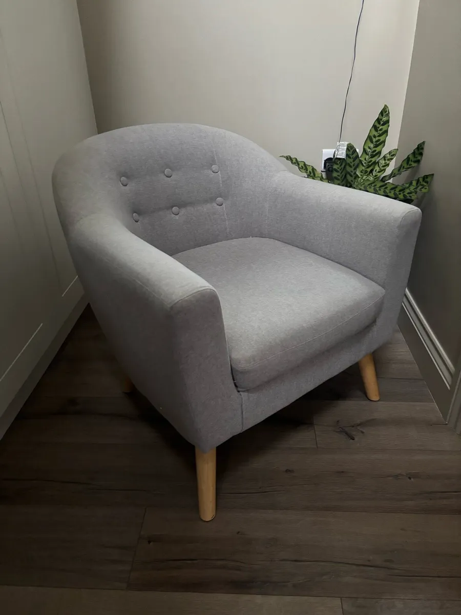 Armchairs x2 - Image 1