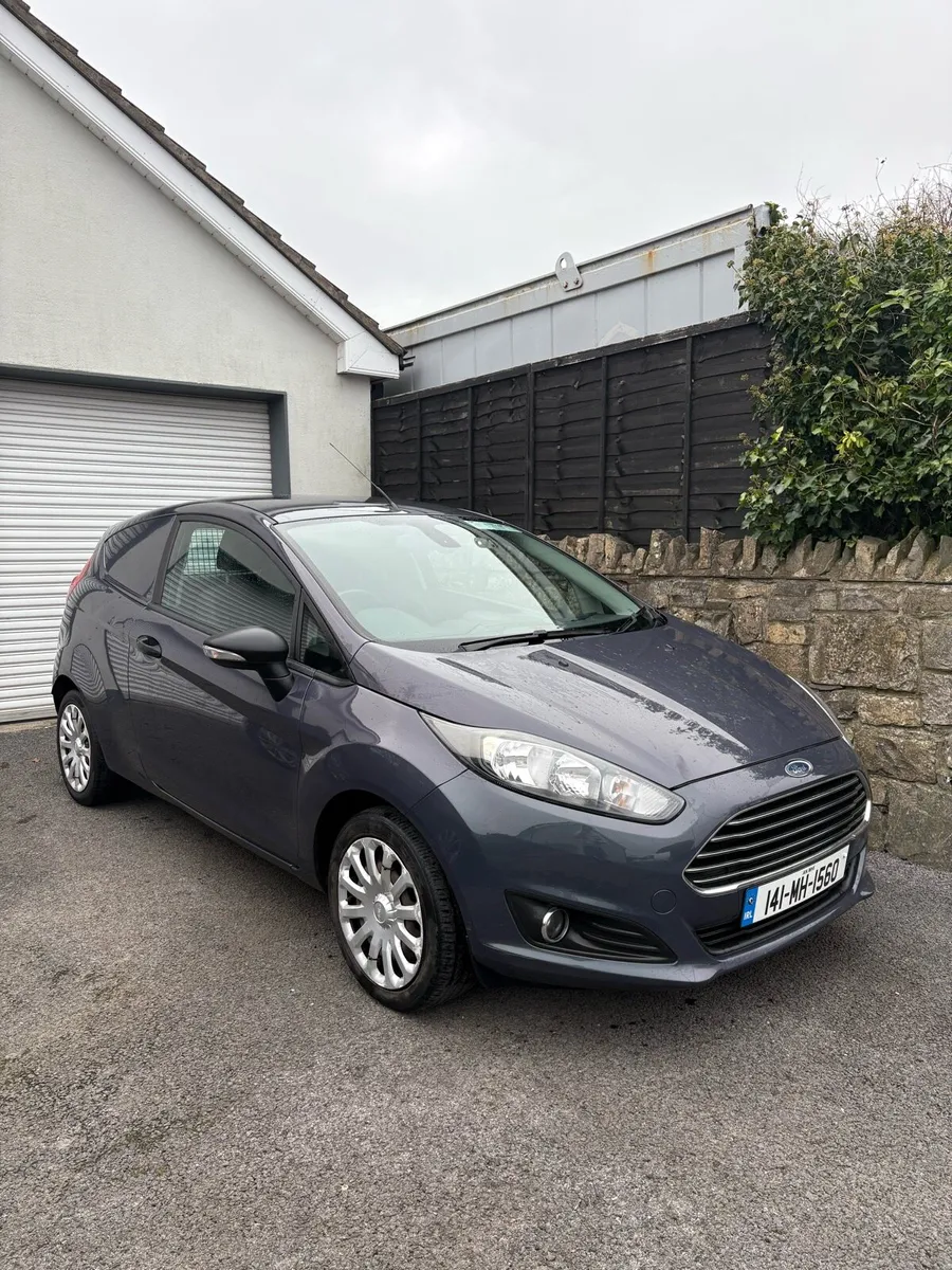 2014 Ford Fiesta van - Image 1