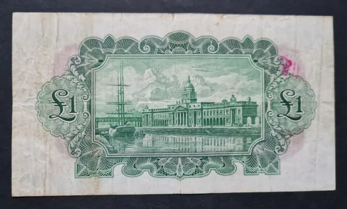 Ireland 1939  1 Pound Ploughman The National Bank Limited Banknote - Image 2