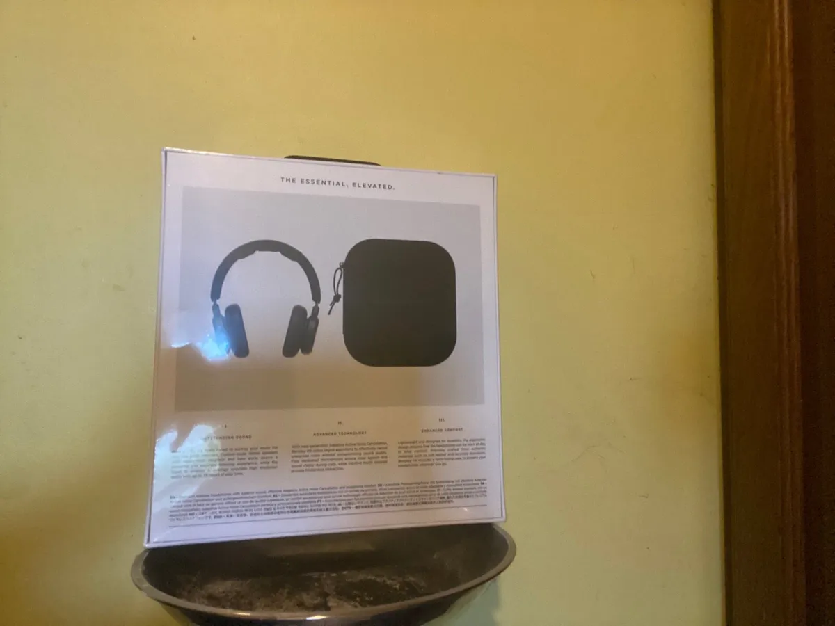 Bang & Olufsen Headphones - Image 2