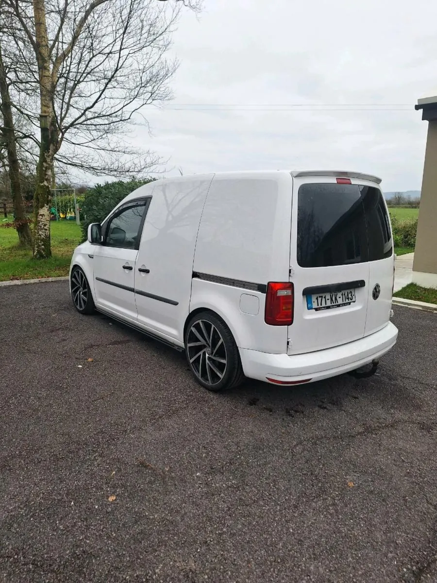 VW Caddy - Image 2