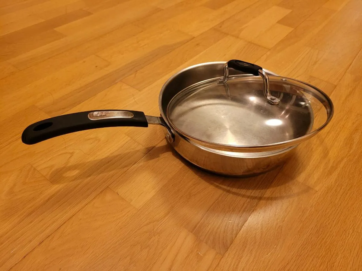 Pot and pans - Image 3