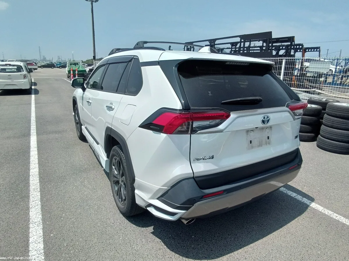 Toyota Rav4 2023 - Image 2