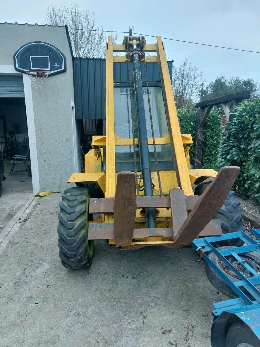 All terrain forklift - Image 4