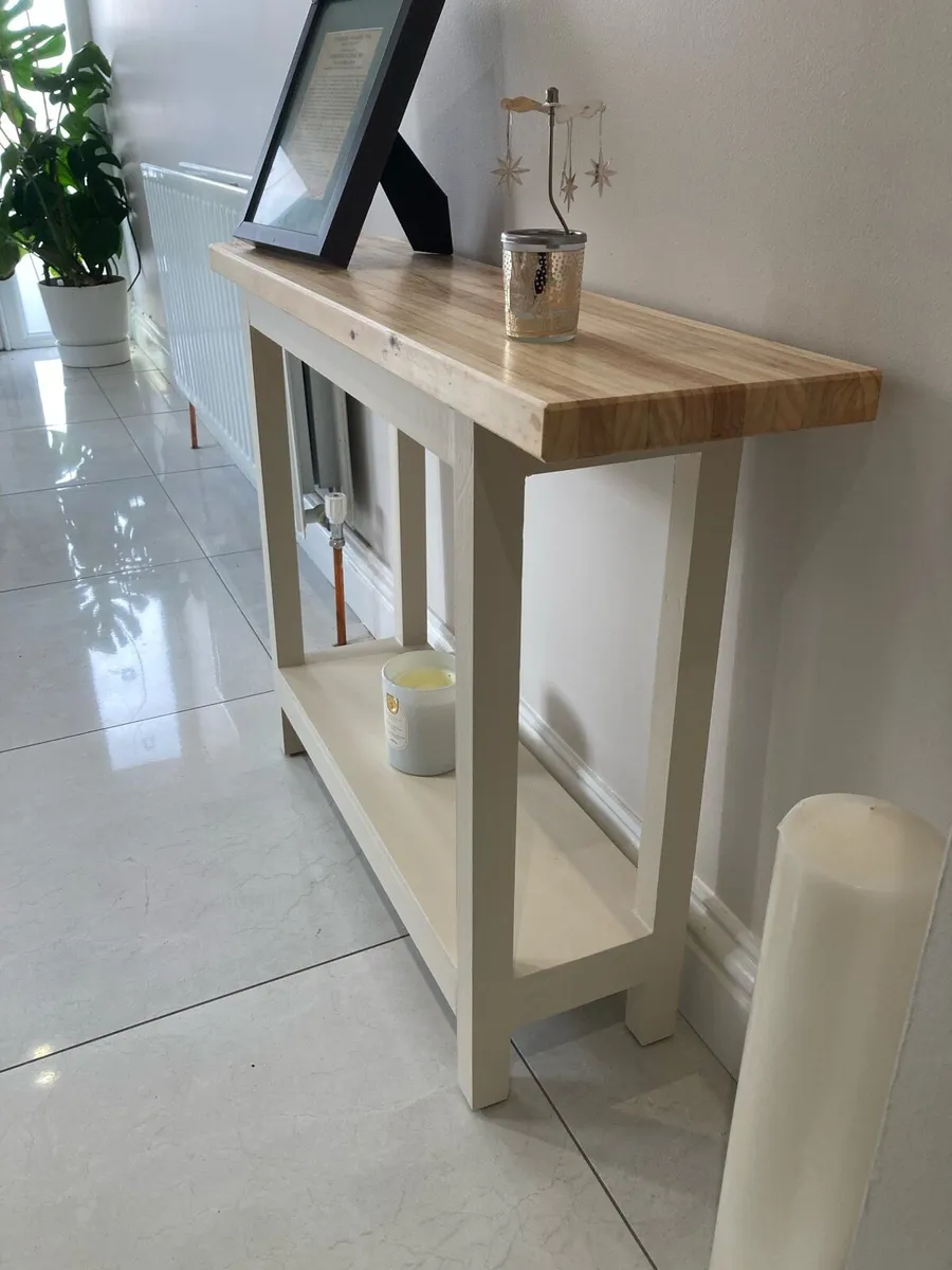 Console Table - Image 3