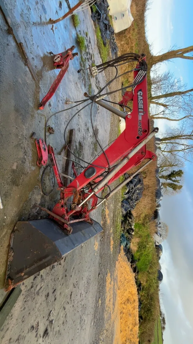 Tractor loader-WANTED - Image 1