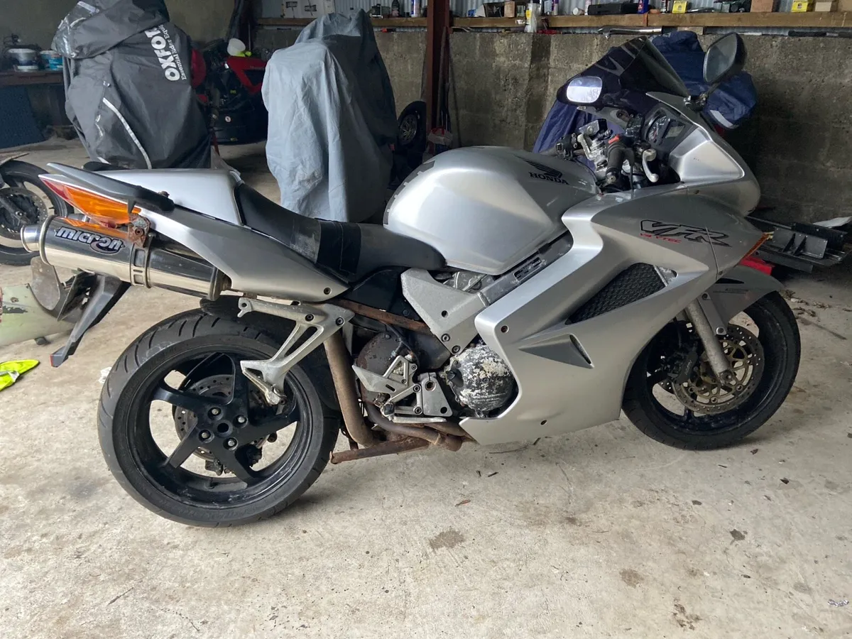 Honda VFR 800