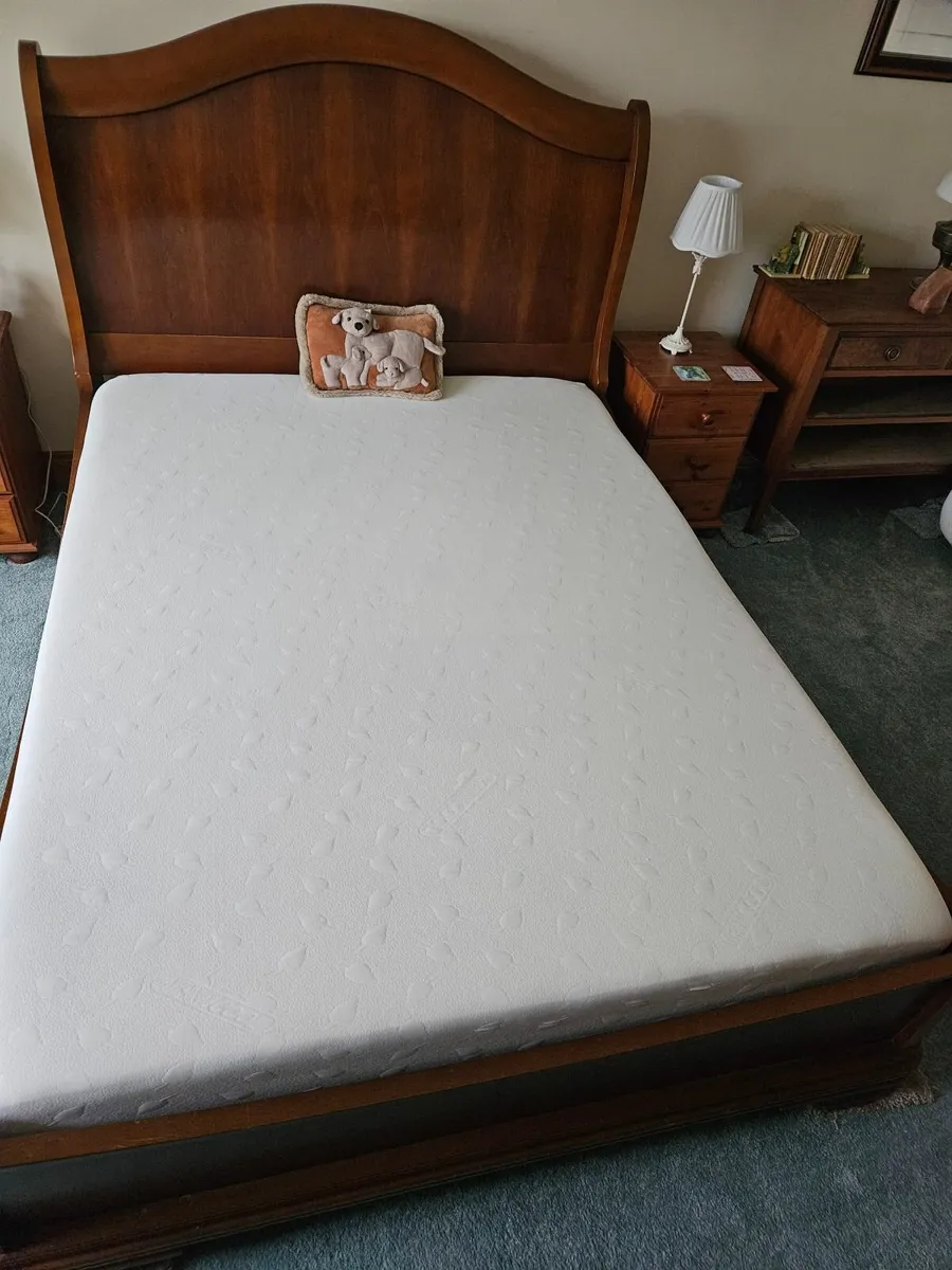 King Size Wooden Sleigh Bed - Image 2