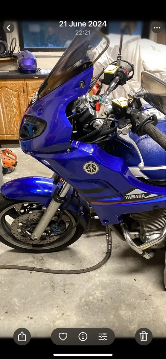 Yamaha XJR1300 - Image 2