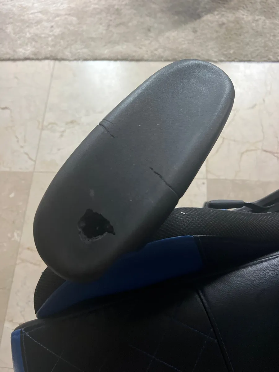 Gaming chair - Image 4