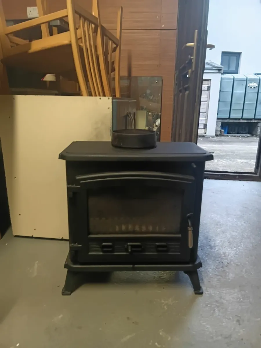 Stove - Image 1