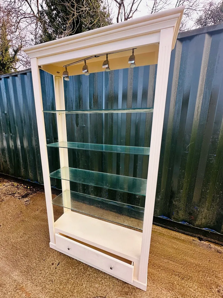 2 LARGE WHITE SHOP DISPLAY STANDS GLASS SHELVES - Image 1