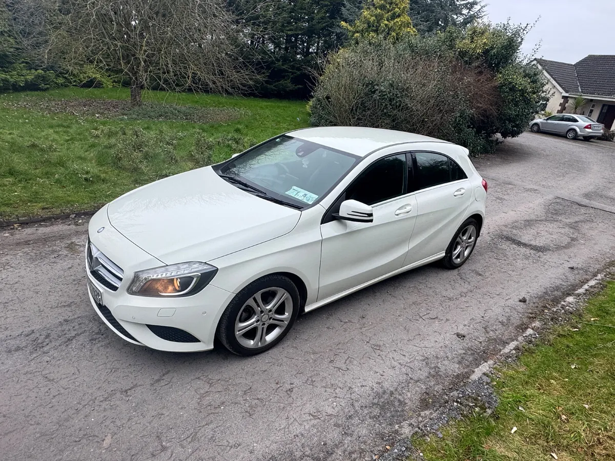 Mercedes-Benz A180 1.6 AUTOMATIC - Image 4
