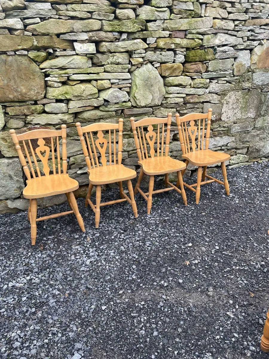 Table and 4 chairs - Image 3