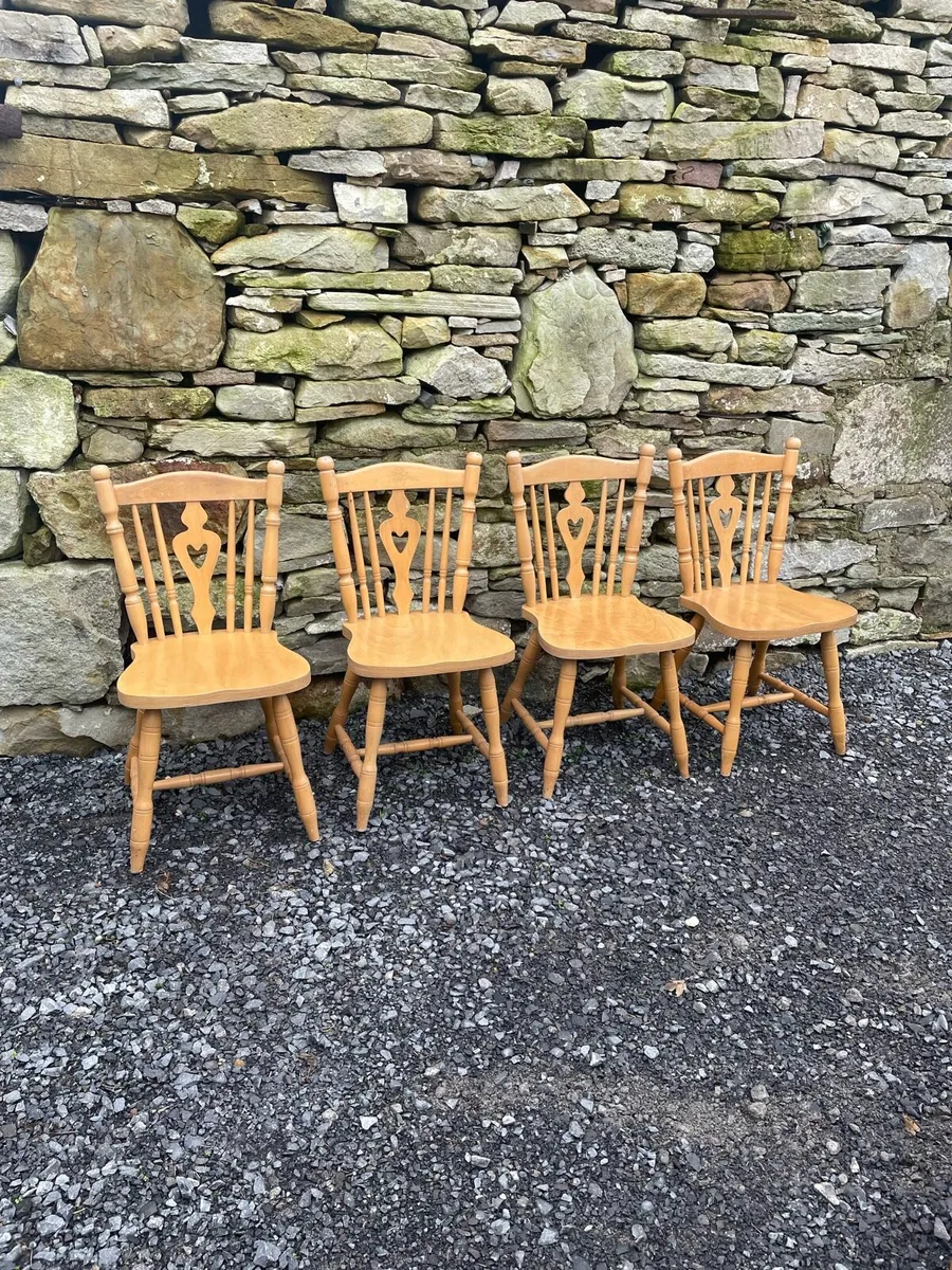Table and 4 chairs - Image 4