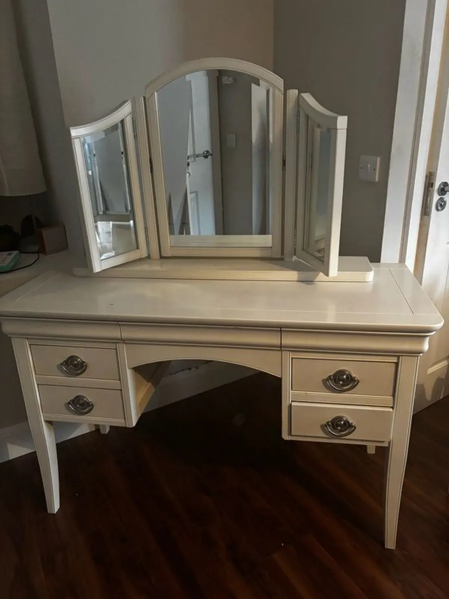 EZ Living Dressing Table - Image 2