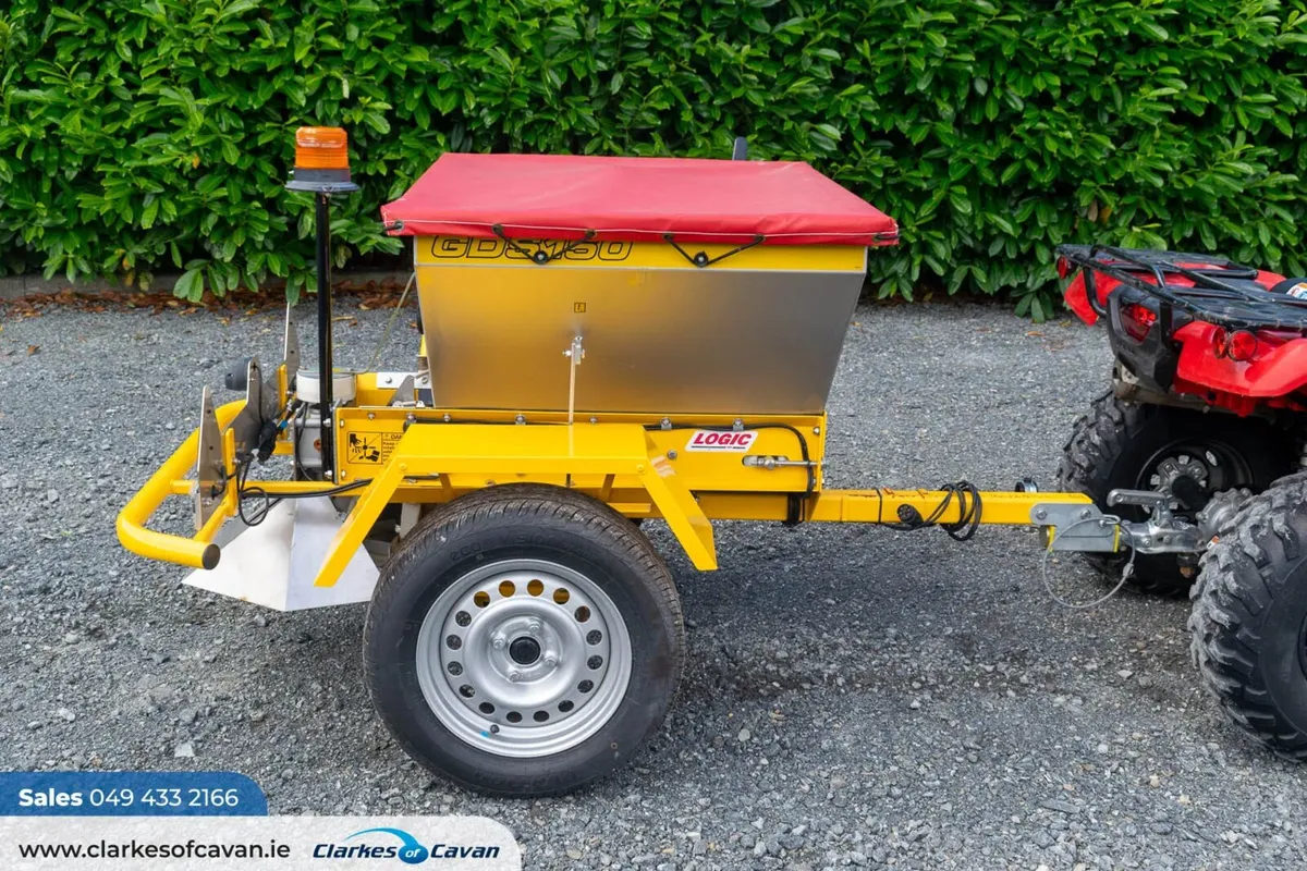 New Logic GDS150R Salt Spreader - Image 3