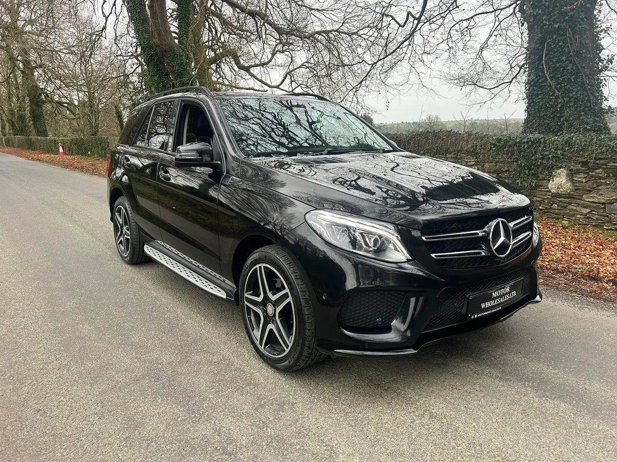 162 MERCEDES GLE250 AMG PREMIUM NIGHT PACK - Image 1