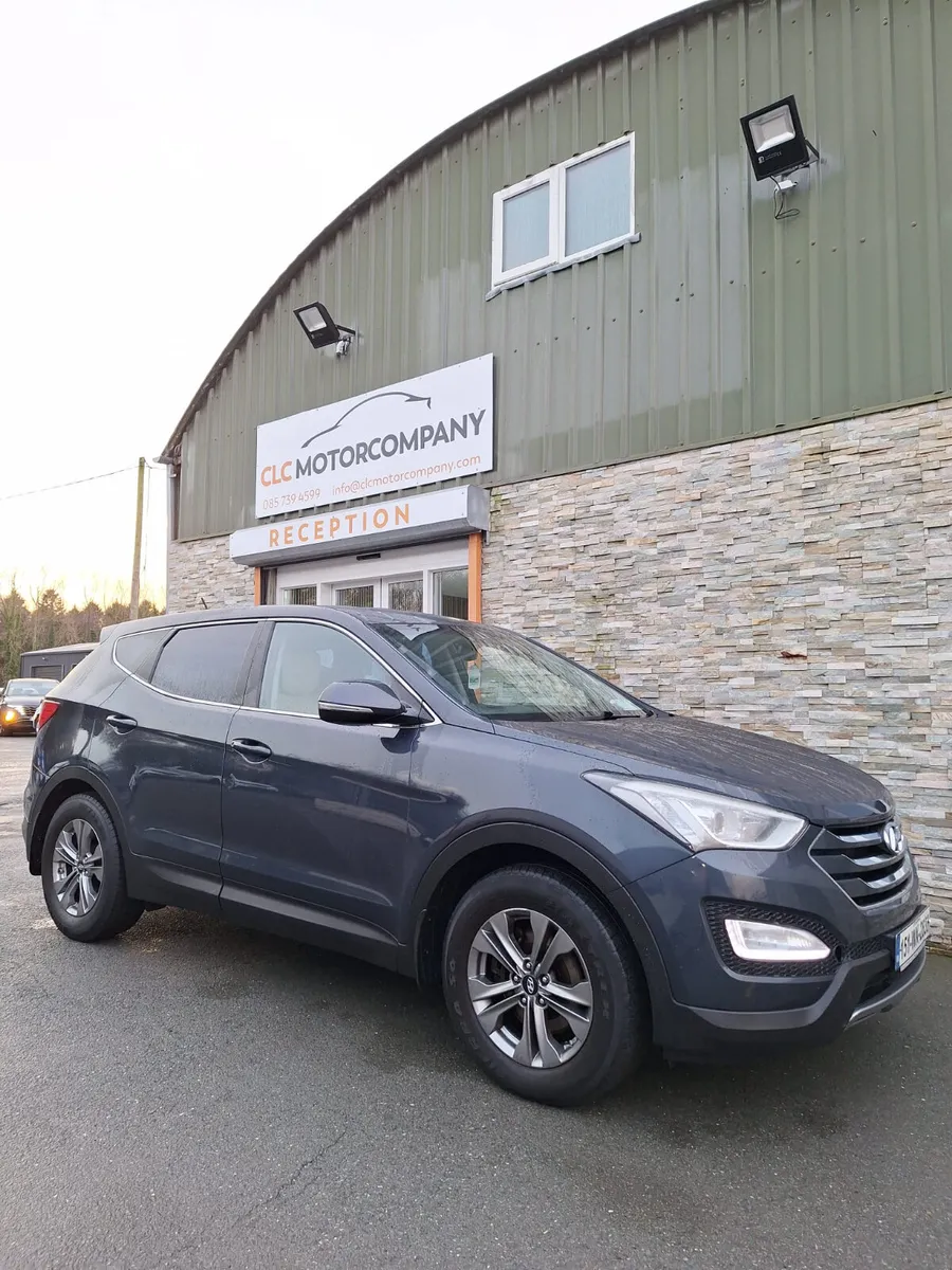 Hyundai Santa Fe 2015 // 7 SEATER - Image 1