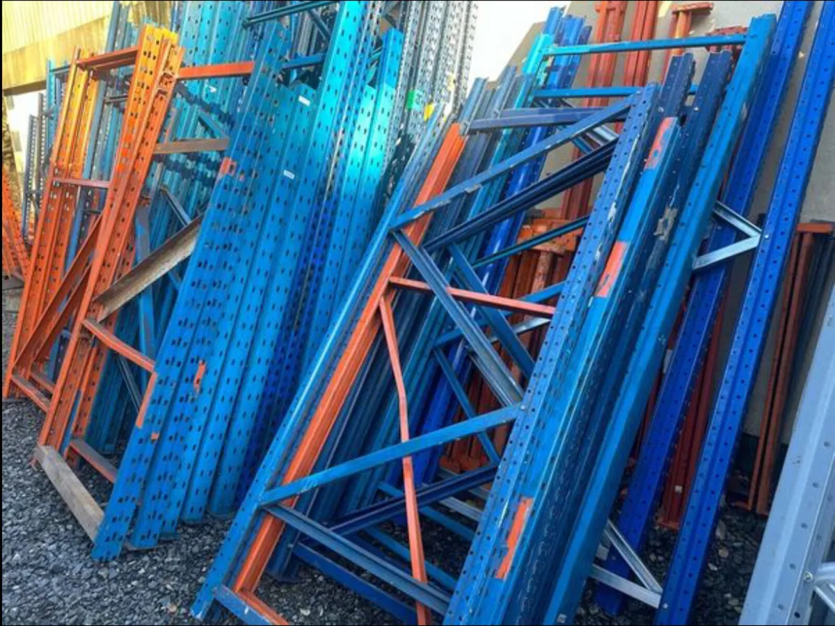 PALLET RACKING LARGE QUANTITY AVAILABLE - Image 3