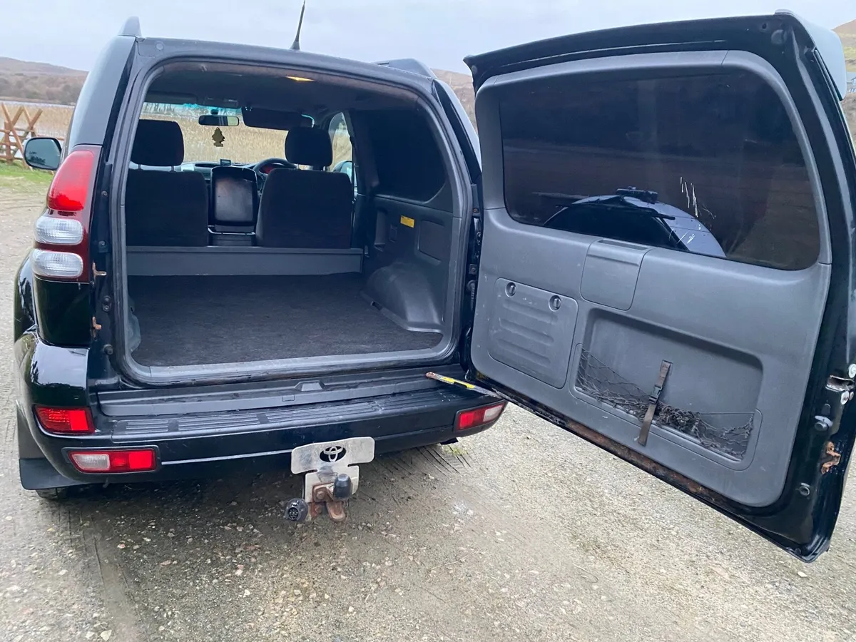 Toyota Land Cruiser 2008 - Image 3