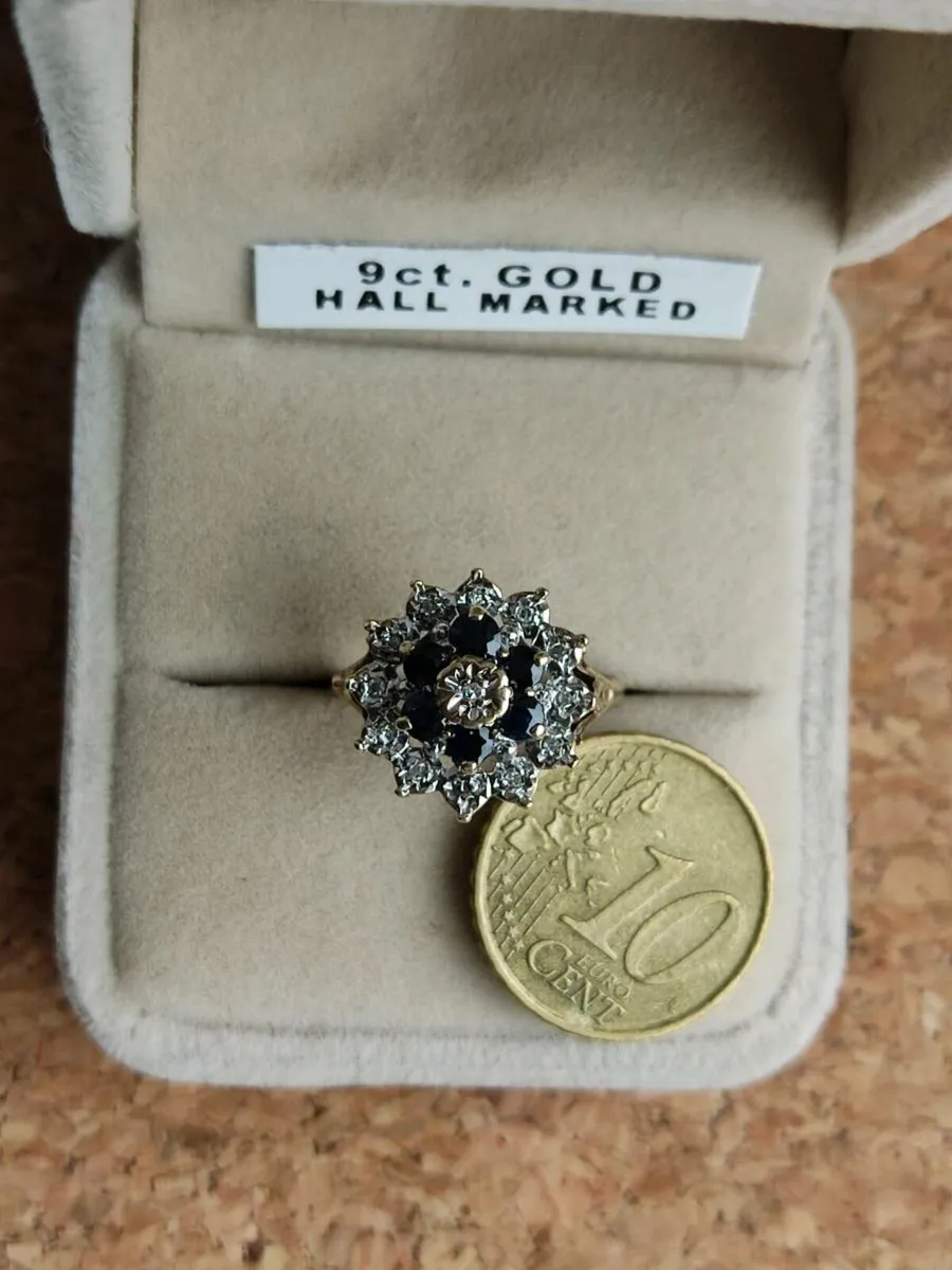 Vintage Sapphire and Diamond 9 CT Gold ring. - Image 2