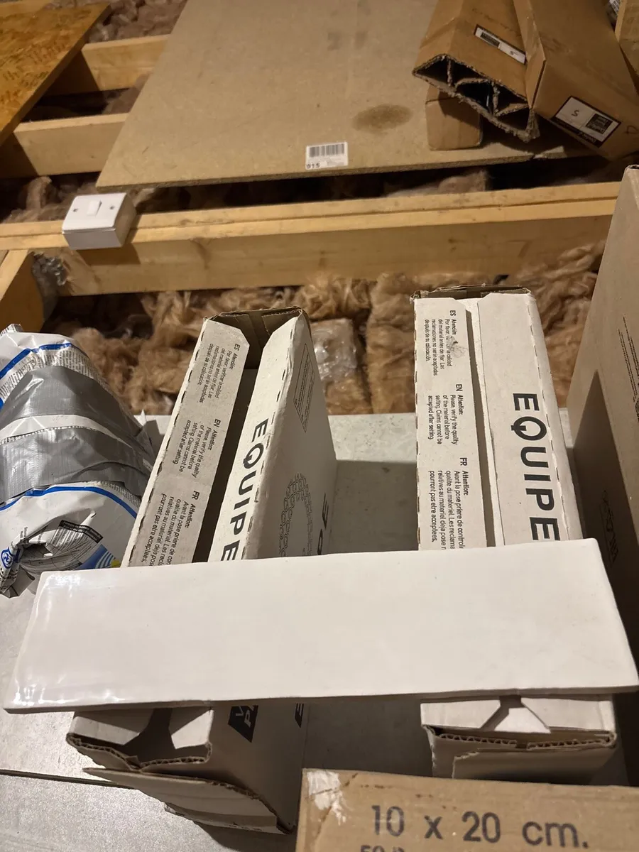 White tiles- long format natural form - Image 1