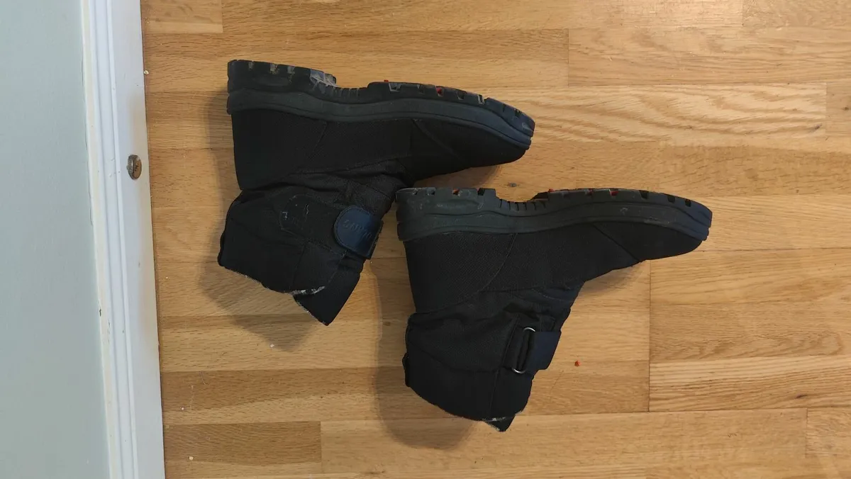 Snow boots - Image 2