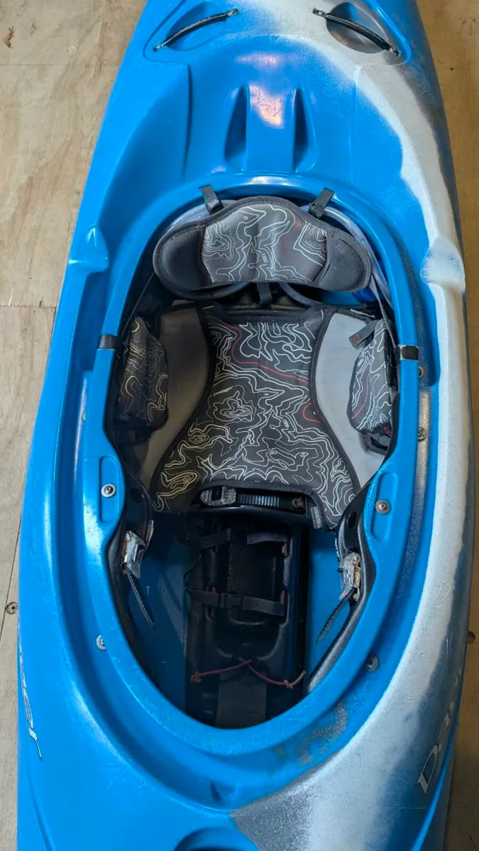 Dagger Mamba 8.1 Kayak - Image 2