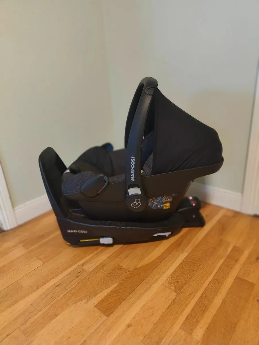 Isofix base & car seat