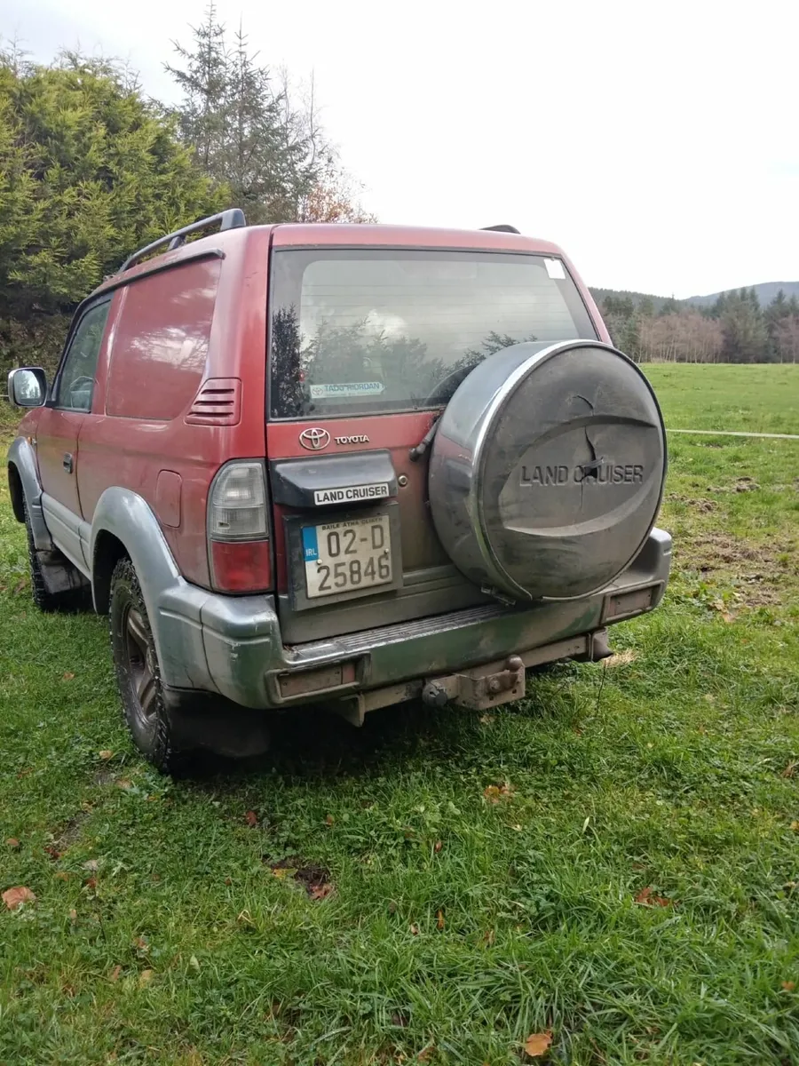 Toyota Land Cruiser 2002 - Image 2