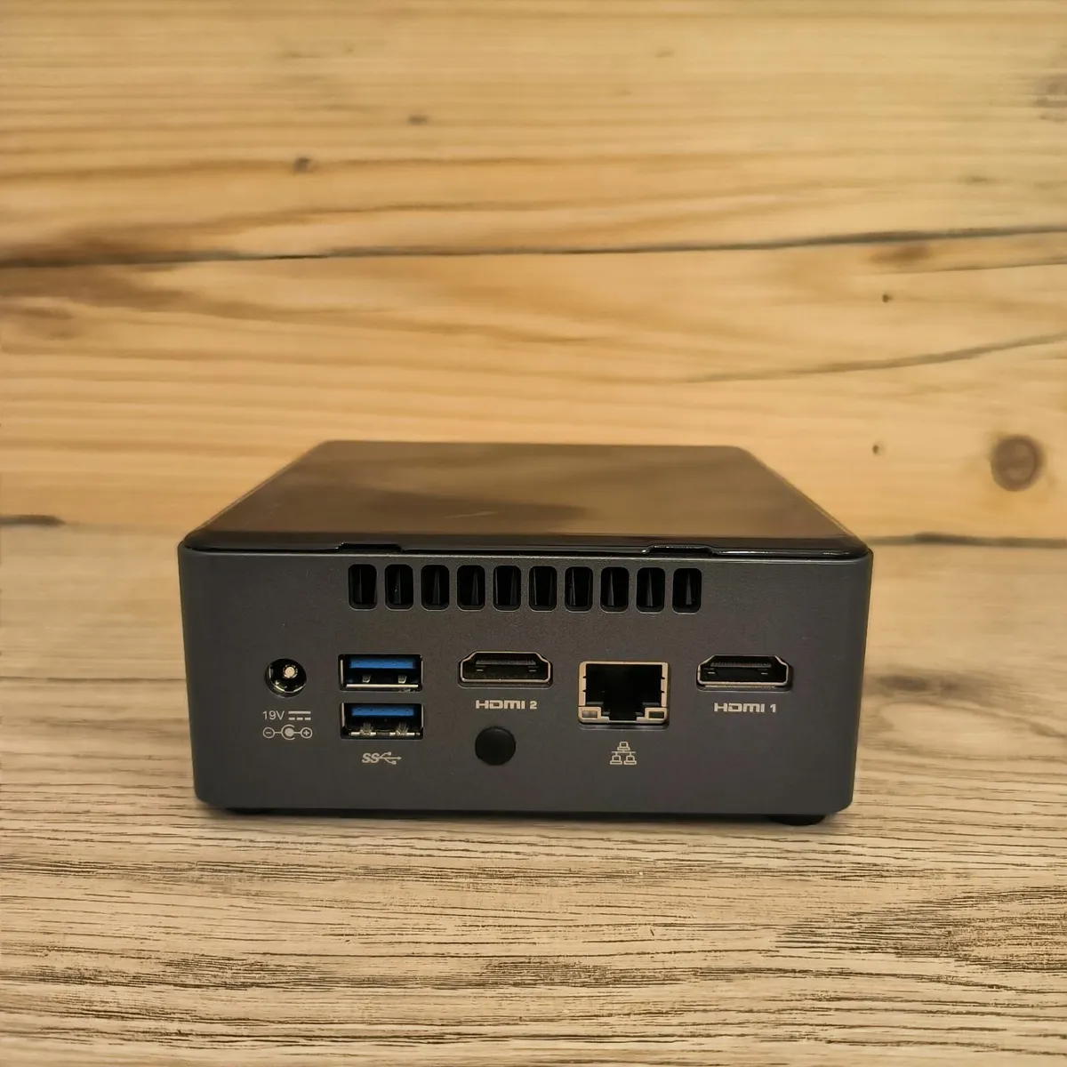 Intel NUC / 16Gb RAM / 512GB SSD / - Image 3