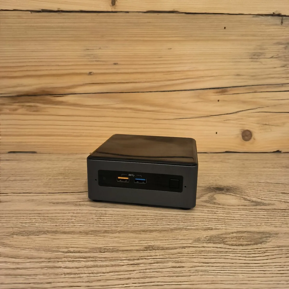 Intel NUC / 16Gb RAM / 512GB SSD / - Image 2