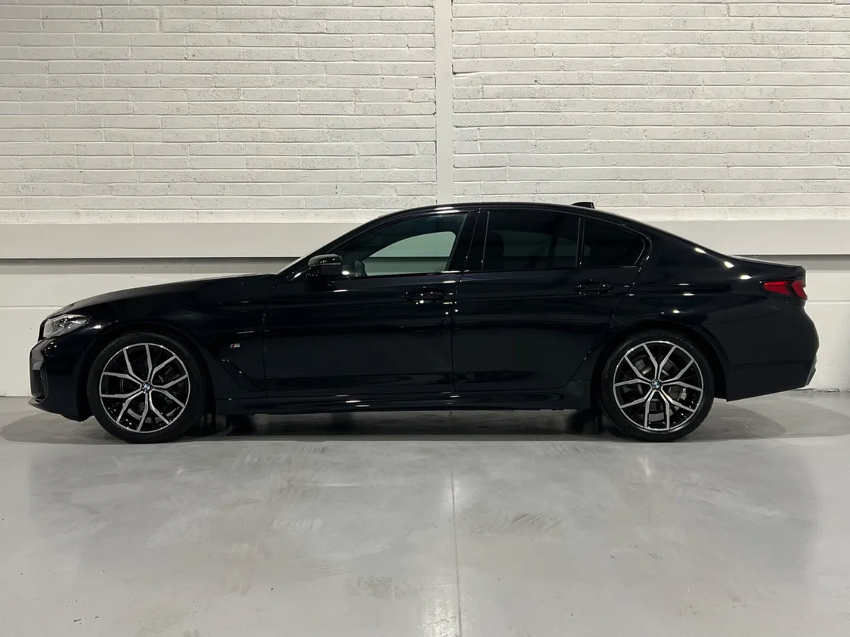 BMW 5 Series 520d G30 LCI M Sport 190bhp Auto - Image 4