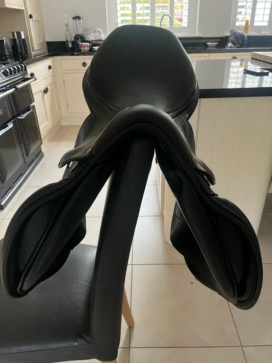 Equipe Expression Saddle - Image 3