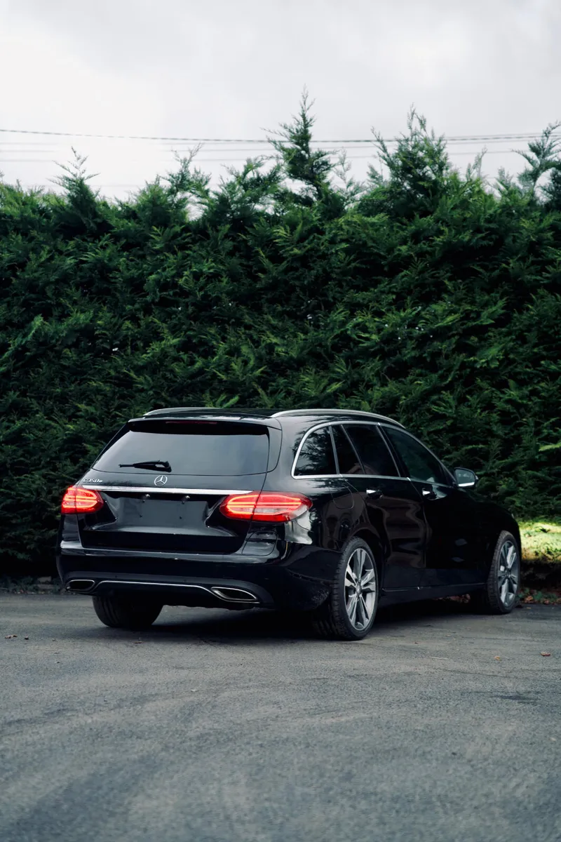 🌟 Mercedes 2.0 C350e Sport Premium Plus 2016 🌟 - Image 4