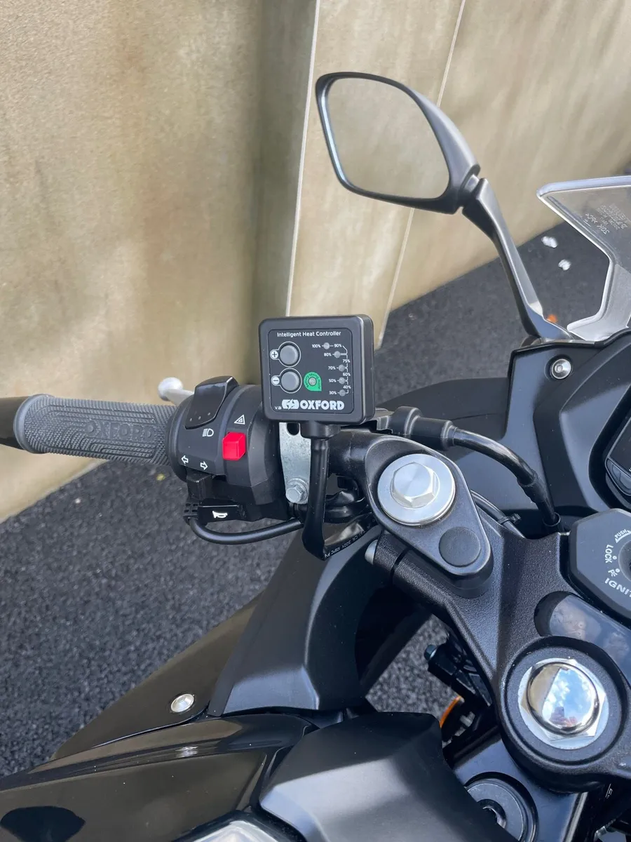 Motorcycle - Image 4