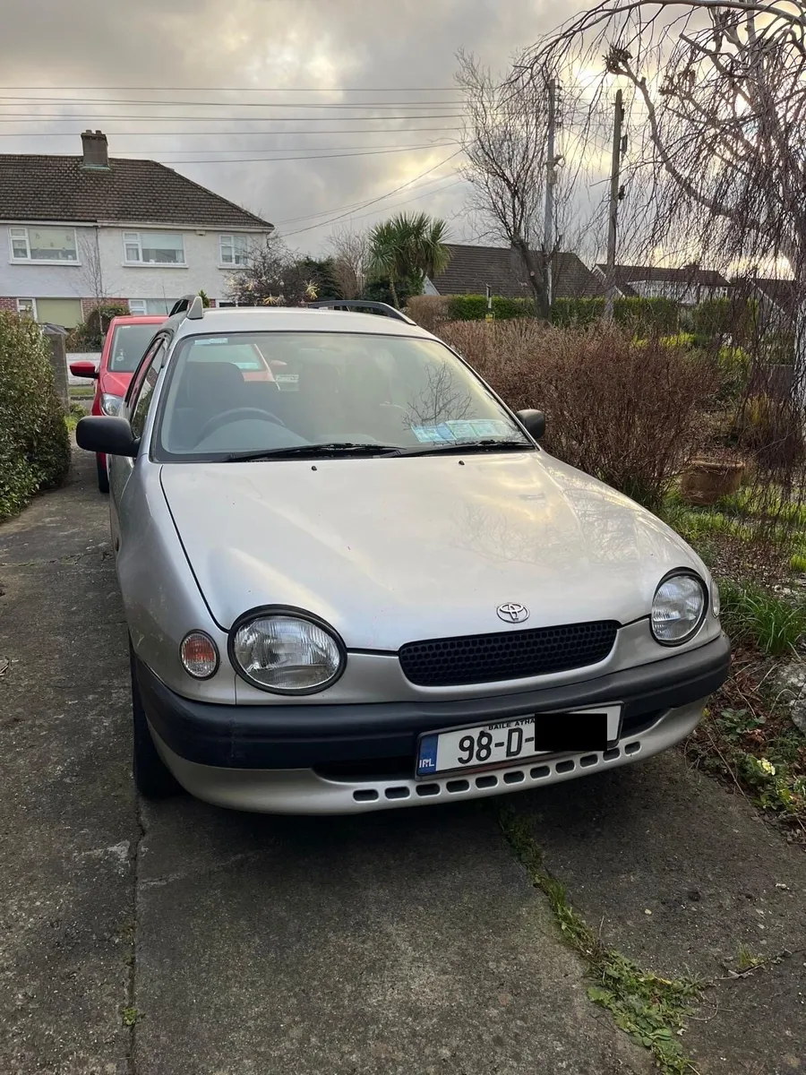 Toyota Corolla estate - Image 1