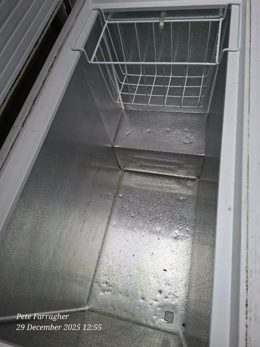 Freezer 39" × 22" - Image 2