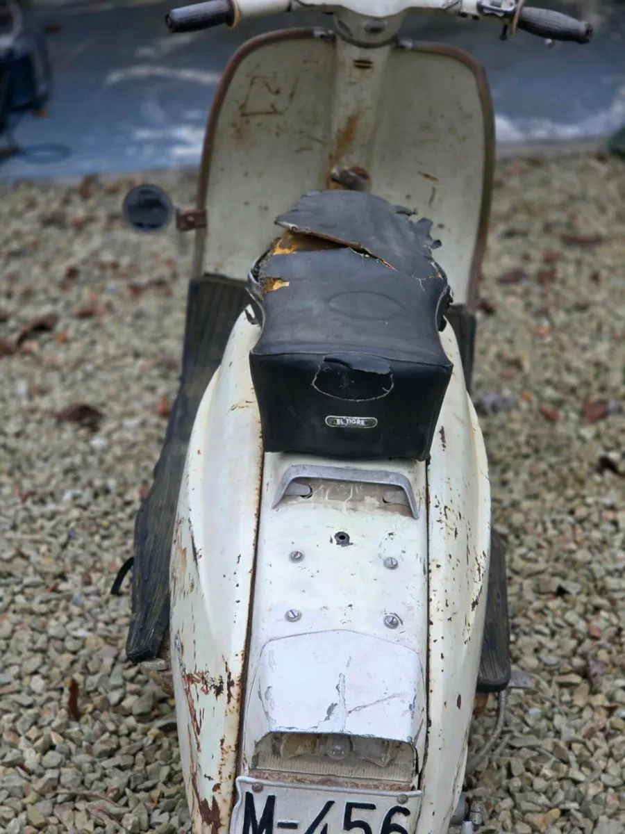 Vintage lambretta - Image 4