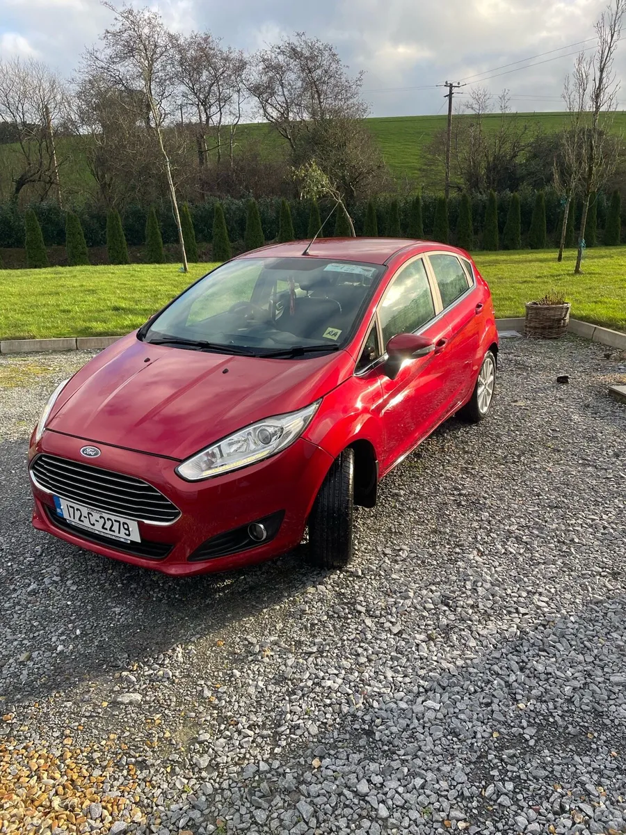 Ford fiesta titanium 1.2 - Image 2