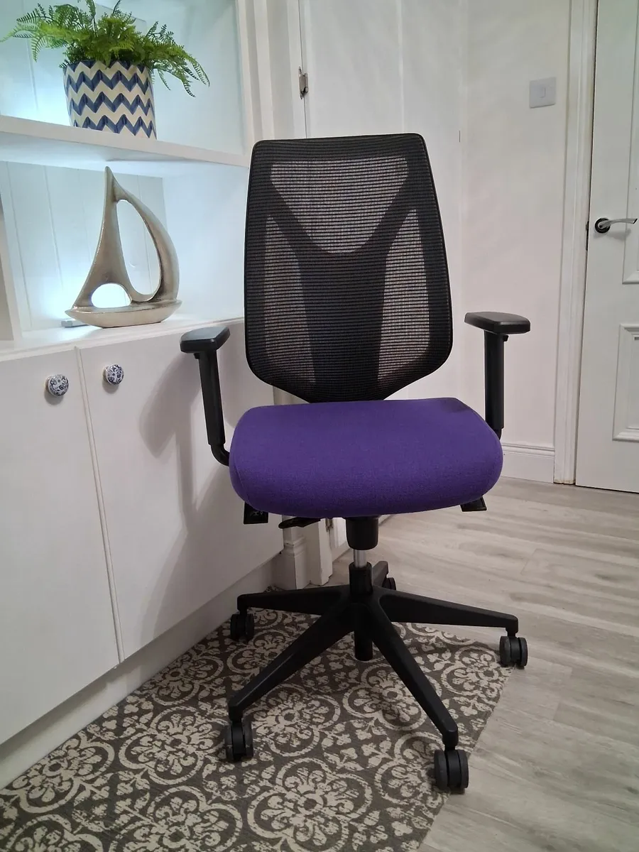 Ergonomic Office Chair - Image 3