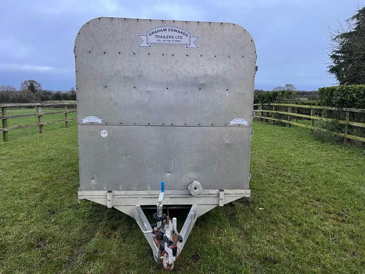 Graham Edwards cattle trailer - Image 1