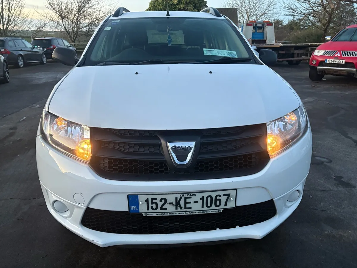 2015 Dacia Logan 1.5 Diesel Estate,Driving - Image 1
