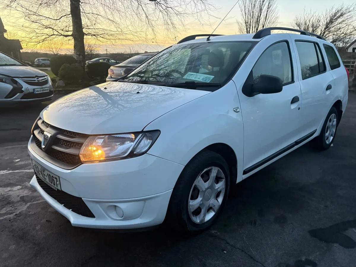 2015 Dacia Logan 1.5 Diesel Estate,Driving - Image 2