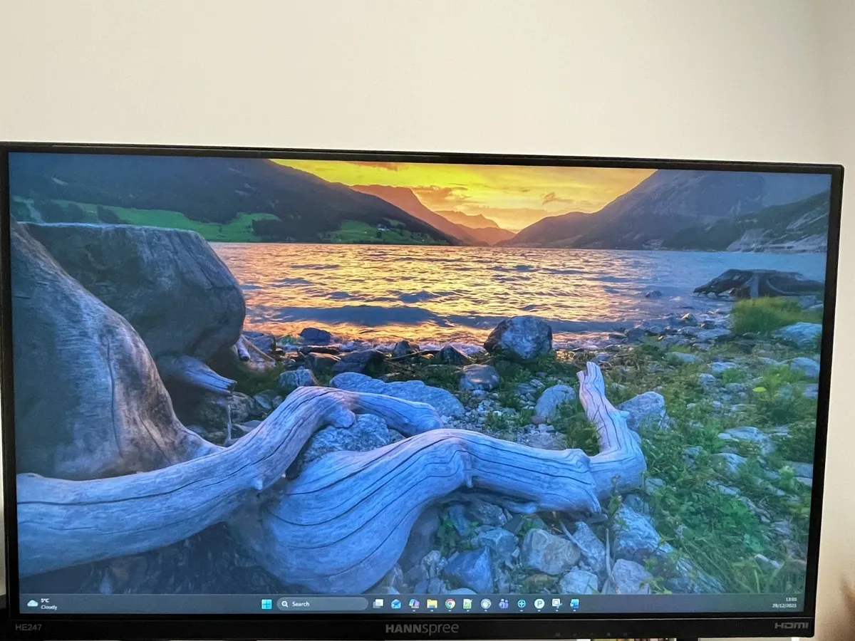 Dell P2423D QHD Monitor+ 2Hanspree HE247FHDMonitor - Image 1