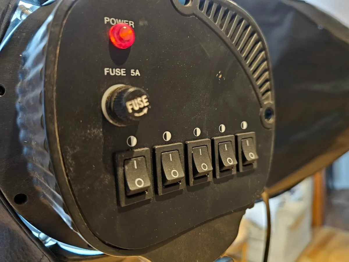 Softbox lights for studio lighting 200W variable - Image 2