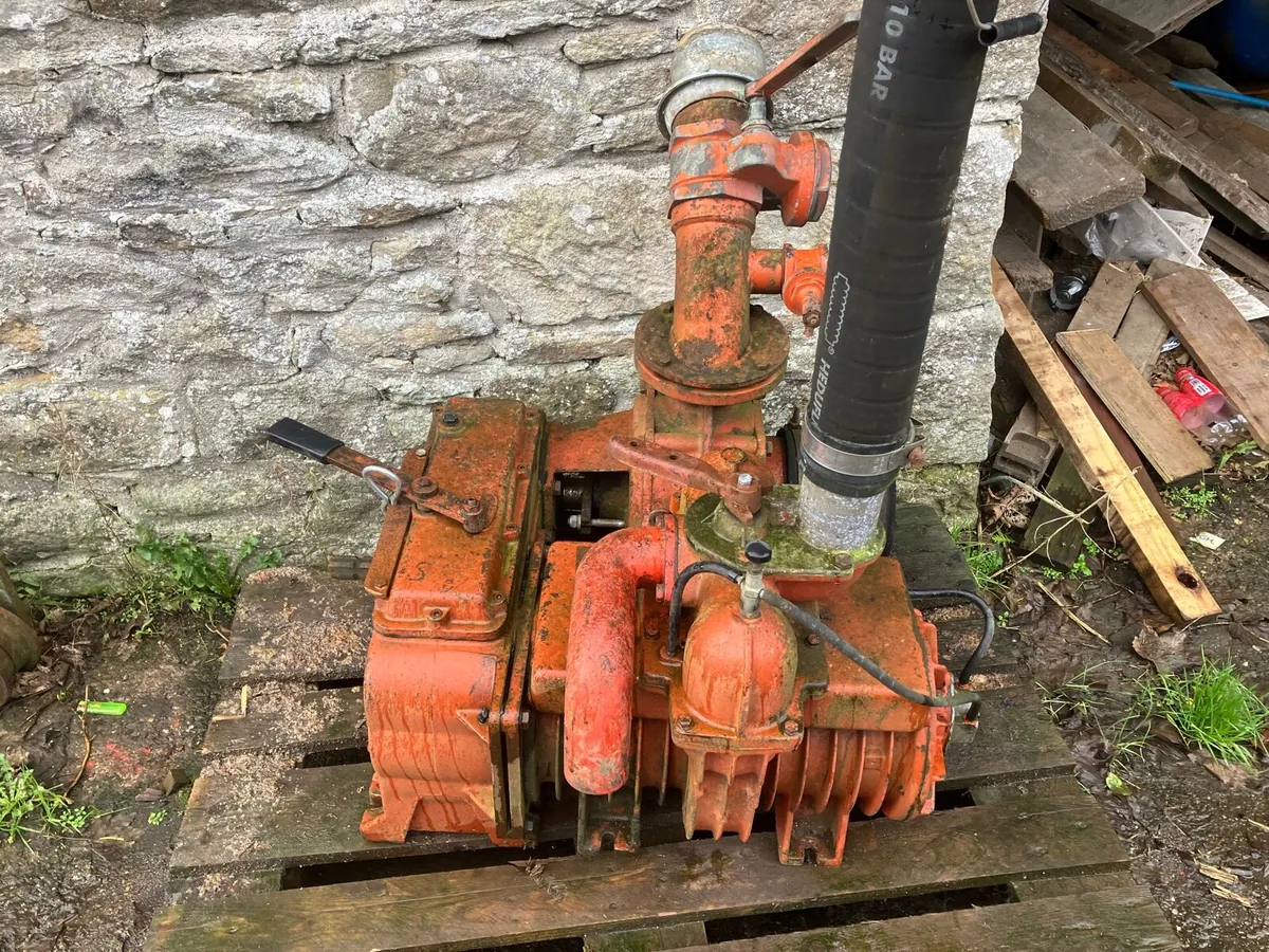 Slurry tanker - Image 3